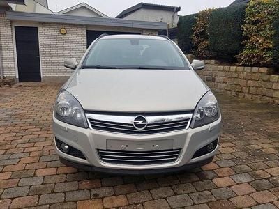 Rød Brugt 2012 Opel Astra Classic Stationcar | 44.800 kr.