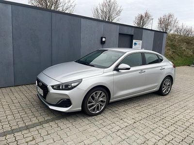 Sølvmetal Brugt 2019 Hyundai i30 Trend Hatchback | 99.900 kr. (Super pris)