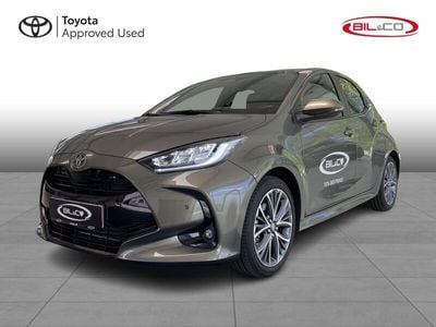 Oxide bronze Brugt 2024 Toyota Yaris Hybrid Executive Hatchback | 310.980 kr.