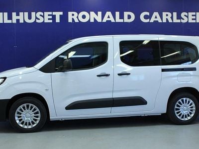Hvid Ny 2025 Toyota Proace Verso City Stationcar | 259.900 kr. (God pris)