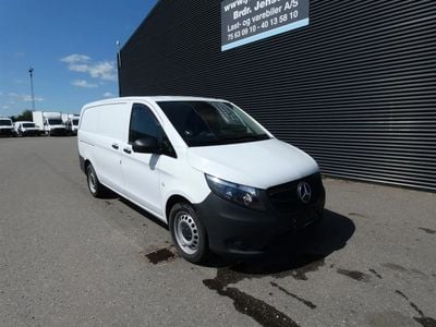 Hvid Brugt 2023 Mercedes Vito MPV | 269.800 kr.