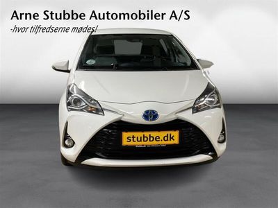 brugt Toyota Yaris Hybrid 1,5 Hybrid Premium E-CVT 100HK 5d Trinl. Gear A+++ Bliv ringet opSkriv til os