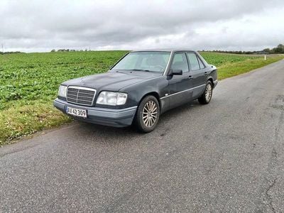 Brugt 1994 Mercedes E220 Sedan | 39.500 kr.