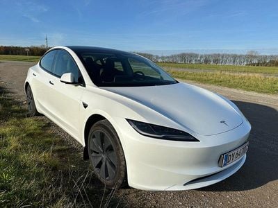 Hvidmetal Brugt 2024 Tesla Model 3 RWD Sedan | 249.900 kr. (Super pris)