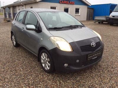 Gråmetal Brugt 2009 Toyota Yaris Luna Hatchback | 25.000 kr. (Lidt for dyr)