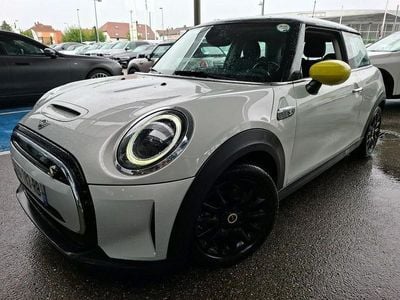 Farve ……………………………………………………………………. lysgrå Brugt 2022 Mini Cooper SE Hatchback | 129.900 kr. (Fair pris)