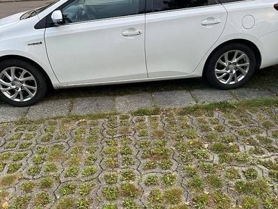 Brugt Toyota Auris Hybrid 136 HK (100 kW) 2017 Hvid Stationcar