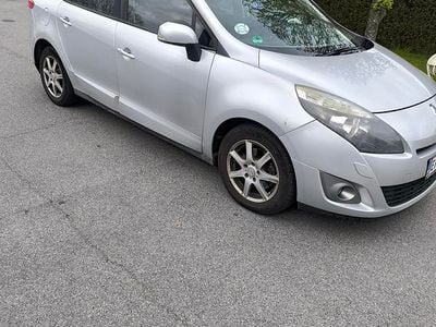 Grå Brugt 2011 Renault Grand Scénic III Dynamique MPV | 12.000 kr. (Fair pris)