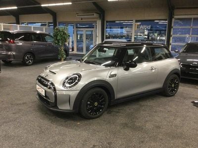Brugt Mini Cooper SE Premium Plus 135 kW (184 HK) 2023 Sølvmetal Hatchback