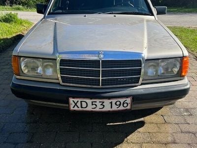 Guld Brugt 1990 Mercedes 190 | 19.000 kr.