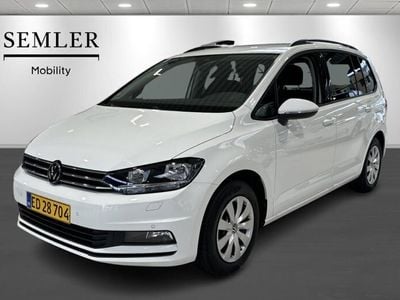 Hvid Ny 2024 VW Touran Comfortline MPV | 249.900 kr.