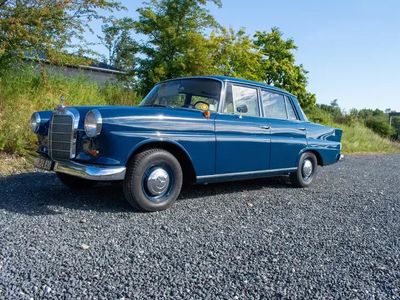 Blå Brugt 1964 Mercedes 190 | 149.800 kr.