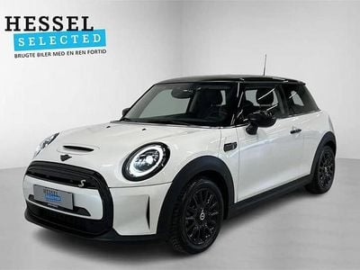 Hvid Brugt 2023 Mini Cooper Essential Hatchback | 162.900 kr. (Fair pris)