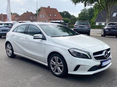 Hvid Brugt 2016 Mercedes A180 Urban Hatchback | 139.900 kr. (Lidt for dyr)