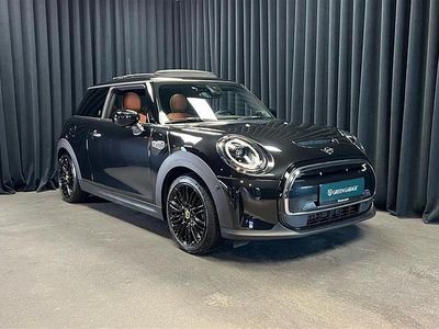Midnight black Brugt 2023 Mini Cooper SE Hatchback | 194.900 kr. (Dyr)