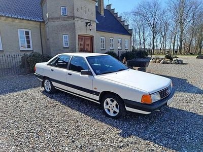 Brugt Audi 100 115 HK (84 kW) 1989 Grå Sedan