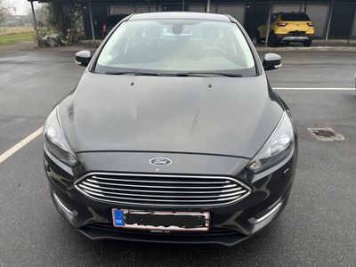 brugt Ford Focus 1.0 EcoBoost (125 HK) Hatchback, 5 dørs Forhjulstræk Manuel