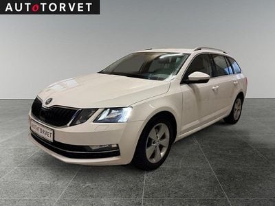Hvid Brugt 2017 Skoda Octavia Style Stationcar | 144.700 kr. (Fair pris)