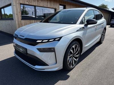Sølvmetal Ny 2025 Skoda Enyaq iV SportLine SUV | 479.900 kr.
