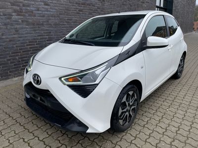 brugt Toyota Aygo 1,0 VVT-I X-plore DAB+ 72HK 5d