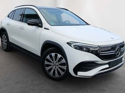 Hvid Brugt 2022 Mercedes EQA300 AMG line SUV | 309.500 kr. (Super pris)