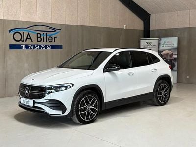Hvid Brugt 2023 Mercedes EQA250+ AMG line SUV | 349.900 kr. (Lidt for dyr)