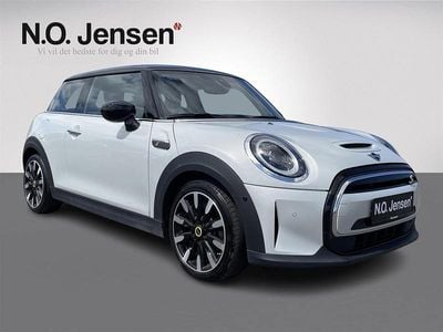 Farve ……………………………………………………………………. white silver med sort tag Brugt 2021 Mini Cooper SE Hatchback | 159.900 kr. (Fair pris)