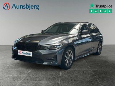 Grå Brugt 2021 BMW 330e Advantage Stationcar | 279.500 kr. (Fair pris)