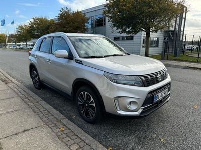Farve ……………………………………………………………………. sølvmetal Brugt 2022 Suzuki Vitara Adventure SUV | 239.900 kr. (Fair pris)