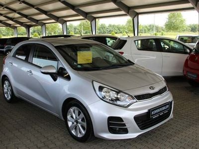 Sølvmetal Brugt 2015 Kia Rio Hatchback | 59.800 kr. (Lidt for dyr)