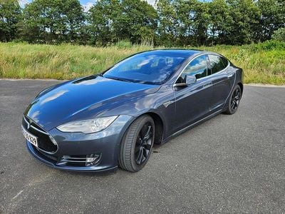 Koksgrå Brugt 2015 Tesla Model S Long Range Sedan | 139.995 kr.