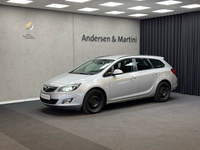 Brugt Opel Astra Enjoy 125 HK (91 kW) 2012 Sovereign silver, metallic Stationcar