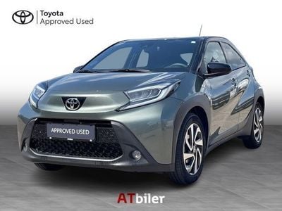 Cardamom green metal Brugt 2023 Toyota Aygo Pulse Hatchback | 159.900 kr. (Dyr)