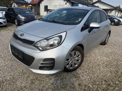 Sølvmetal Brugt 2015 Kia Rio Hatchback | 64.990 kr. (Fair pris)