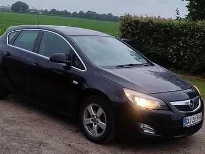 Sort Brugt 2013 Opel Astra Sedan | 23.000 kr.