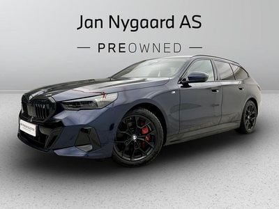 Mørkblåmetal Brugt 2025 BMW i5 Stationcar | 649.000 kr. (Fair pris)