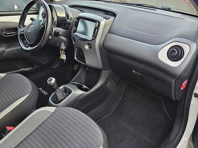 Brugt Toyota Aygo x-press 72 HK (52 kW) 2019 Hvid Hatchback