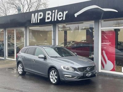 Grå Brugt 2015 Volvo V60 Momentum Stationcar | 119.900 kr.