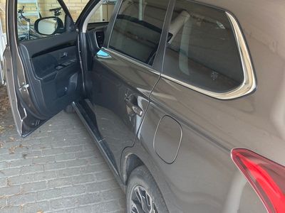 brugt Mitsubishi Outlander 2.4PHEV 4WD