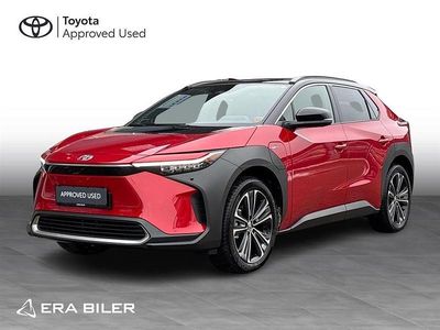 Flame red/astral black Brugt 2025 Toyota bZ4X Executive SUV | 300.100 kr. (Fair pris)