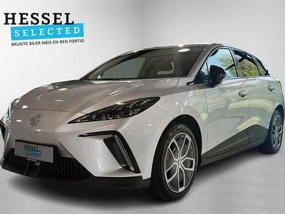 Brugt MG MG4 EV Luxury 150 kW (204 HK) 2024 Medal silver Hatchback