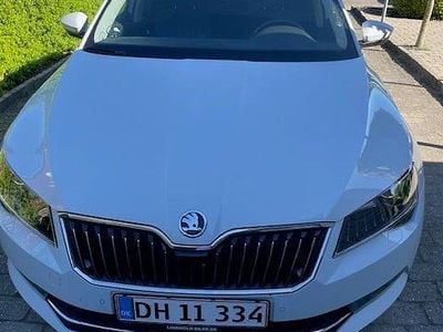 Hvid Brugt 2019 Skoda Superb Style Stationcar | 194.900 kr. (Super pris)