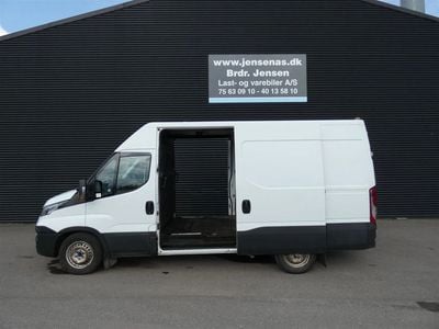 Hvid Brugt 2020 Iveco Daily Van | 185.000 kr.