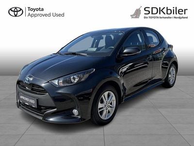 Sortmetal Brugt 2022 Toyota Yaris Hybrid Active Hatchback | 199.000 kr. (Fair pris)