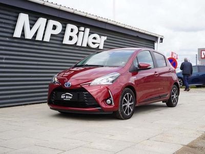 Rød Brugt 2018 Toyota Yaris Hybrid H3 Hatchback | 109.900 kr. (Lidt for dyr)