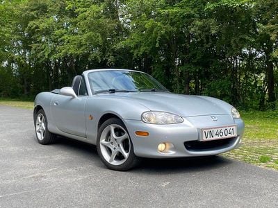 Sølv Brugt 2003 Mazda MX5 Inclusive Cabriolet | 125.000 kr. (Dyr)
