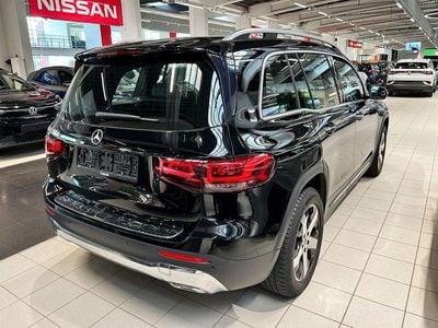 Mercedes GLB200