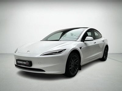 Hvidmetal Brugt 2024 Tesla Model 3 Long Range RWD Sedan | 329.900 kr. (Dyr)