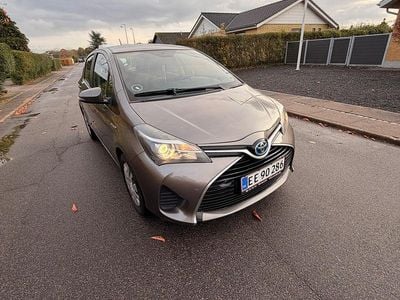 Brunmetal Brugt 2016 Toyota Yaris Hybrid H2 Hatchback | 64.900 kr. (Fair pris)
