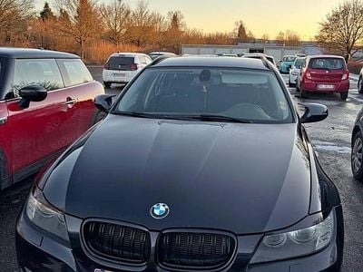 Brugt BMW 318 143 HK (105 kW) 2011 Sort Stationcar